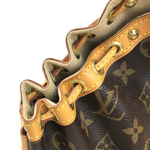 Louis Vuitton Monogram Theda GM Handbag Brown - Picture 6 of 9